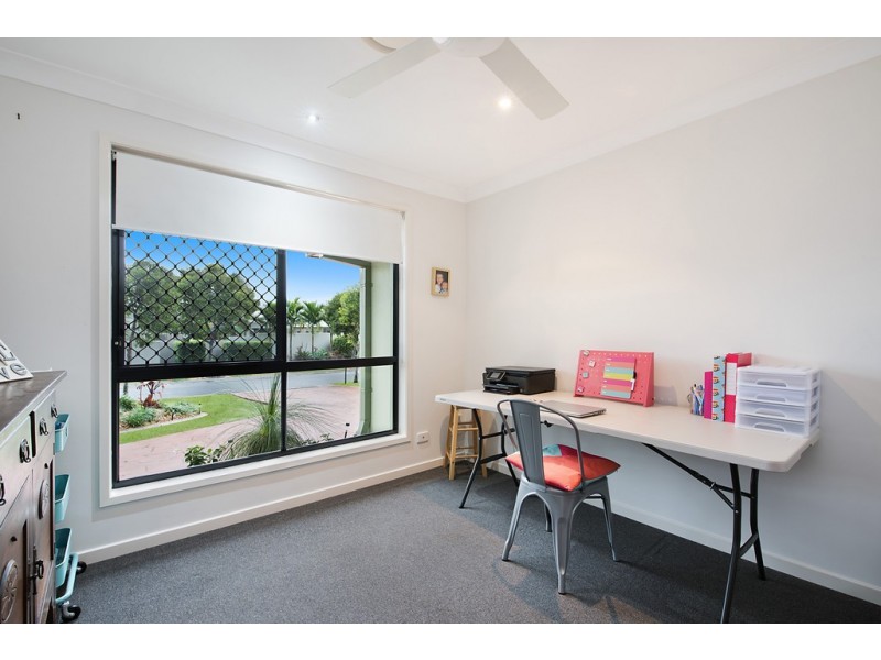 4 Prow Street, Caloundra West QLD 4551