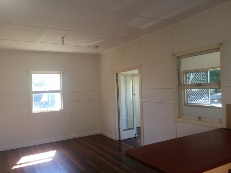 27 Kennedy Parade, Golden Beach QLD 4551