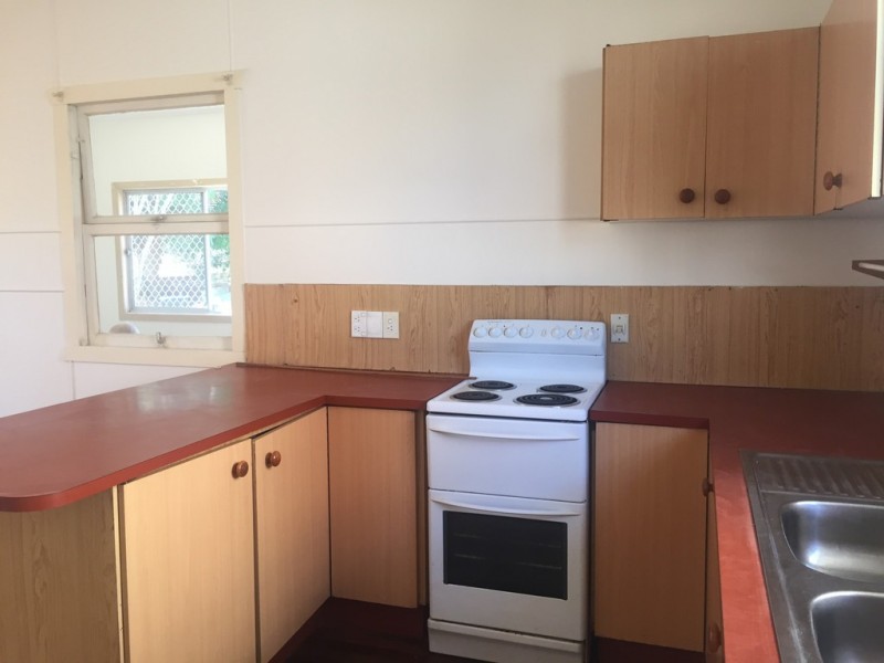 27 Kennedy Parade, Golden Beach QLD 4551