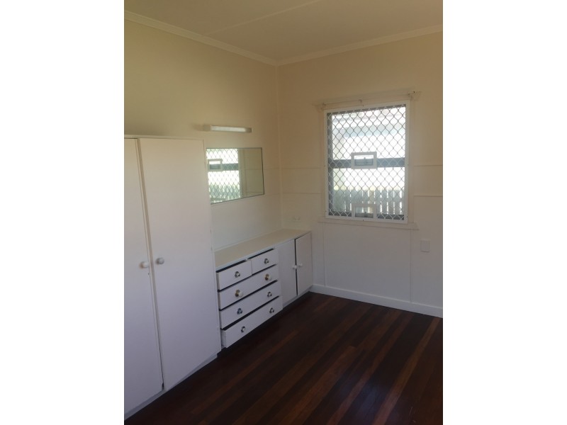 27 Kennedy Parade, Golden Beach QLD 4551