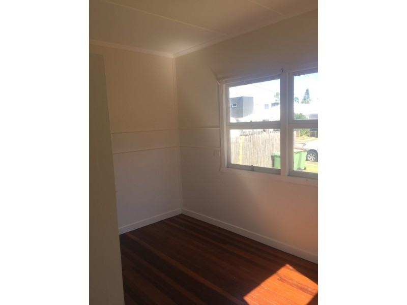27 Kennedy Parade, Golden Beach QLD 4551