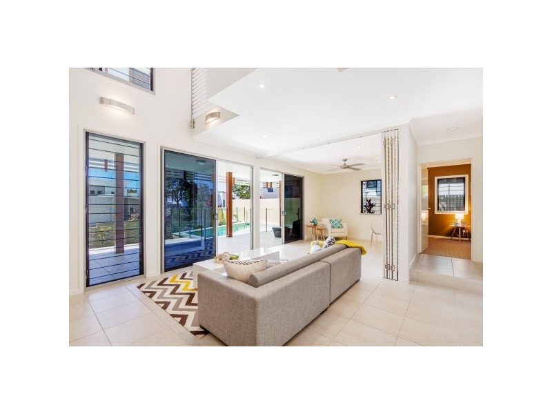 17 Dicky Beach Close, Dicky Beach QLD 4551