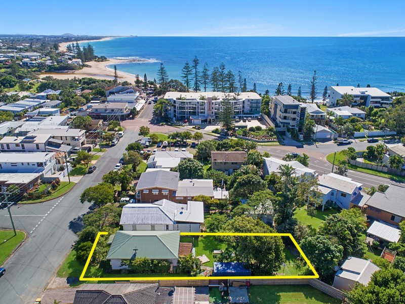 9 Seaview Terrace, Moffat Beach QLD 4551