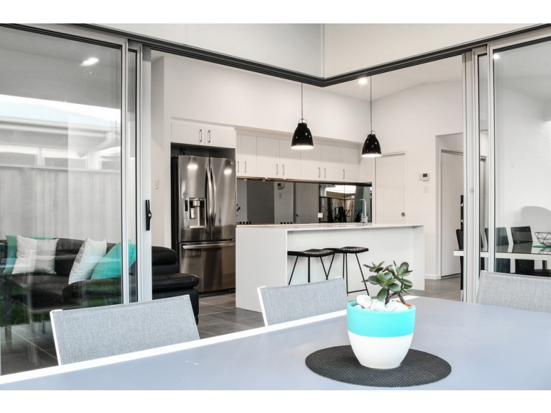 9 Dunlop Crescent, Caloundra West QLD 4551
