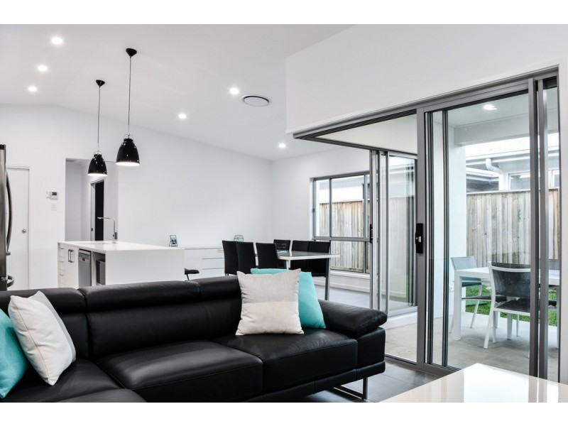 9 Dunlop Crescent, Caloundra West QLD 4551