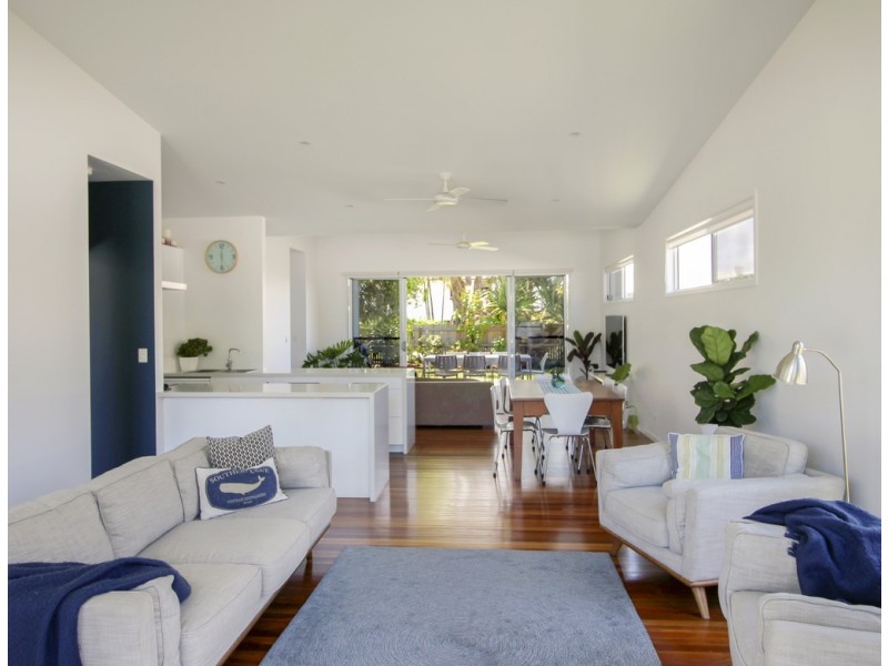 174 Esplanade, Golden Beach QLD 4551