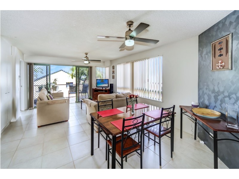 Unit 5/38A King Street, Kings Beach QLD 4551