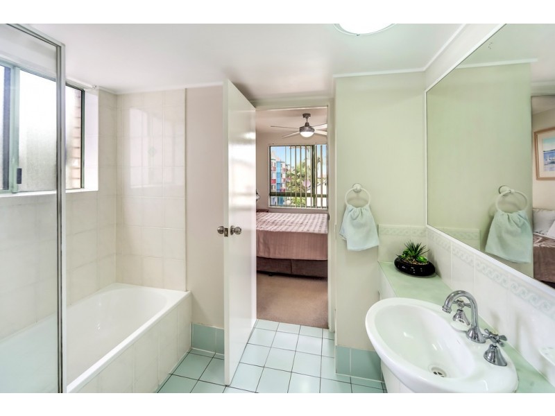 Unit 5/38A King Street, Kings Beach QLD 4551