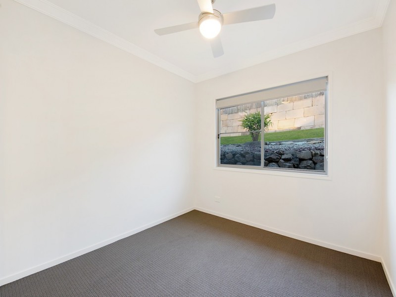15 Tree View Crescent, Little Mountain QLD 4551