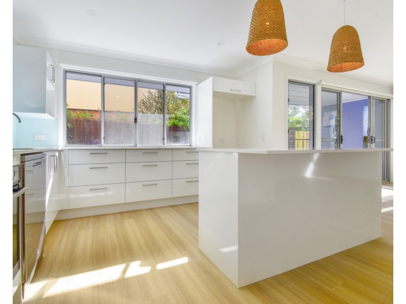 Unit 2/3 Bott Street, Dicky Beach QLD 4551