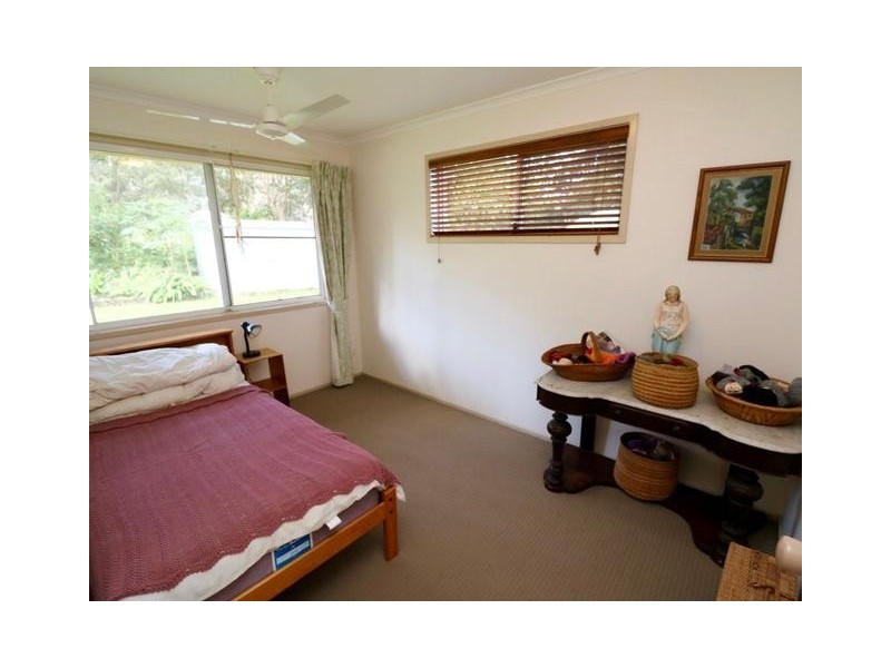32 Whites Road, Landsborough QLD 4550