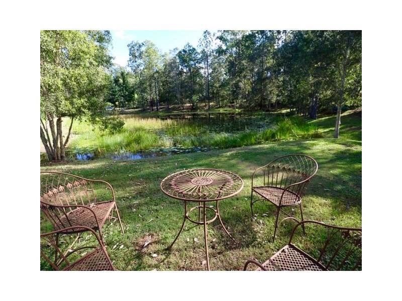 32 Whites Road, Landsborough QLD 4550