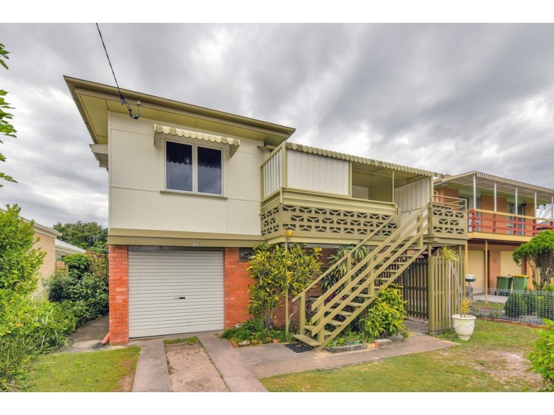 20 Kennedy Parade, Golden Beach QLD 4551