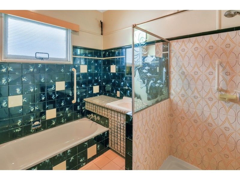 20 Kennedy Parade, Golden Beach QLD 4551