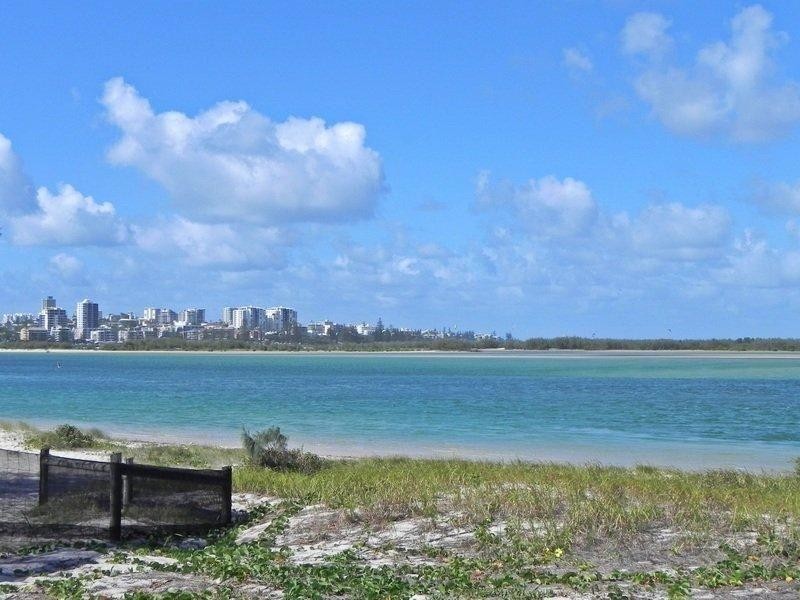 20 Kennedy Parade, Golden Beach QLD 4551
