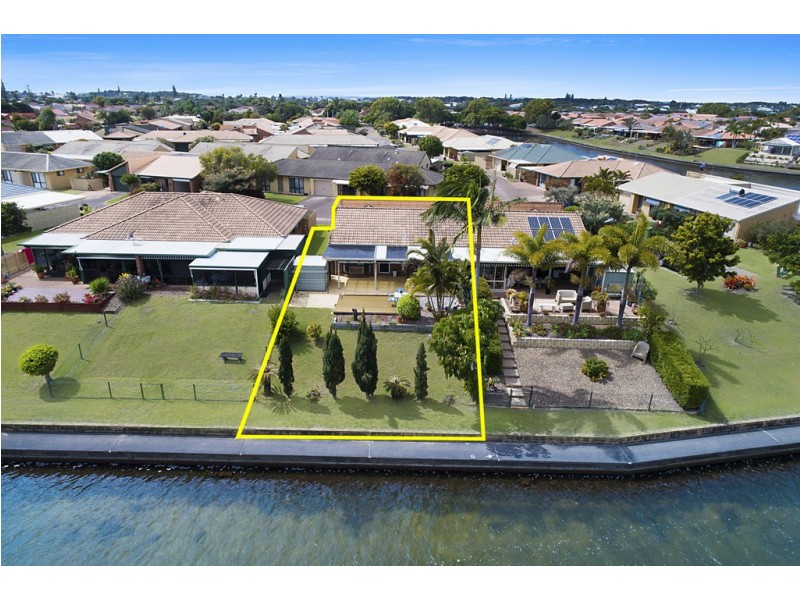 Unit 202/4 Melody Court, Warana QLD 4575