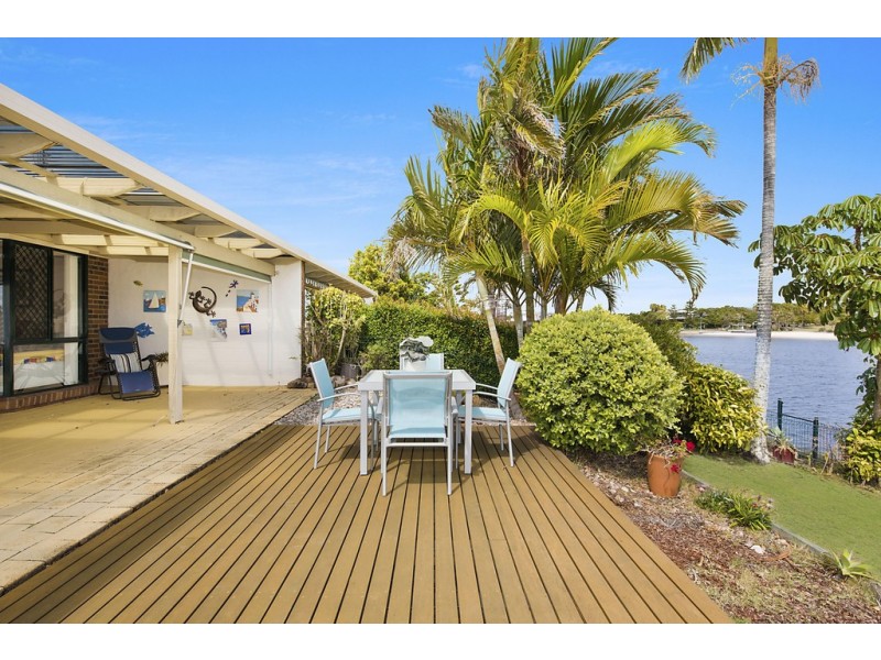 Unit 202/4 Melody Court, Warana QLD 4575