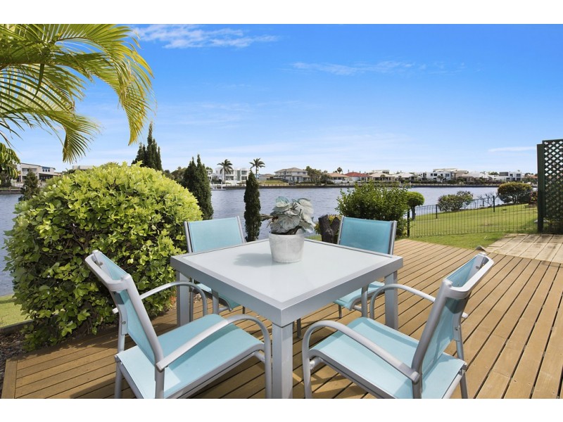 Unit 202/4 Melody Court, Warana QLD 4575