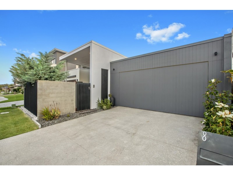 8 Bluff Street, Birtinya QLD 4575