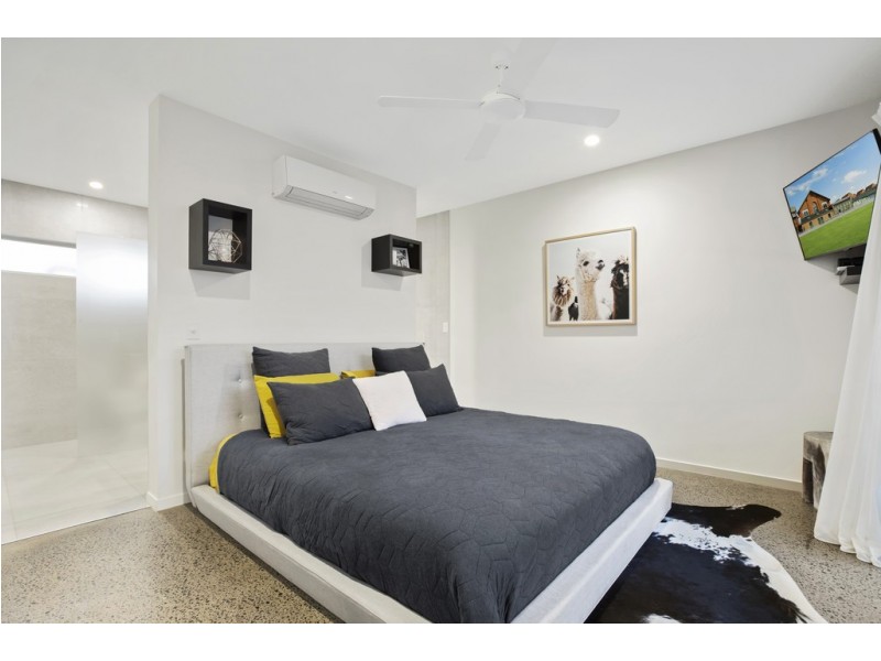 8 Bluff Street, Birtinya QLD 4575