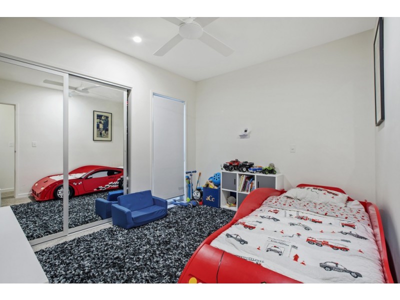 8 Bluff Street, Birtinya QLD 4575