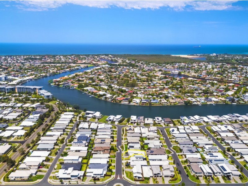 8 Bluff Street, Birtinya QLD 4575