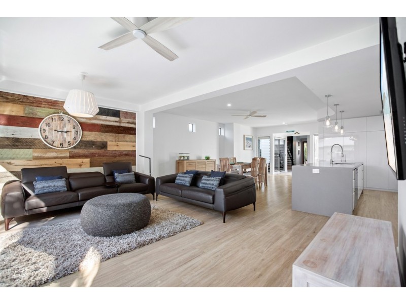 31 Nothling Street, Moffat Beach QLD 4551