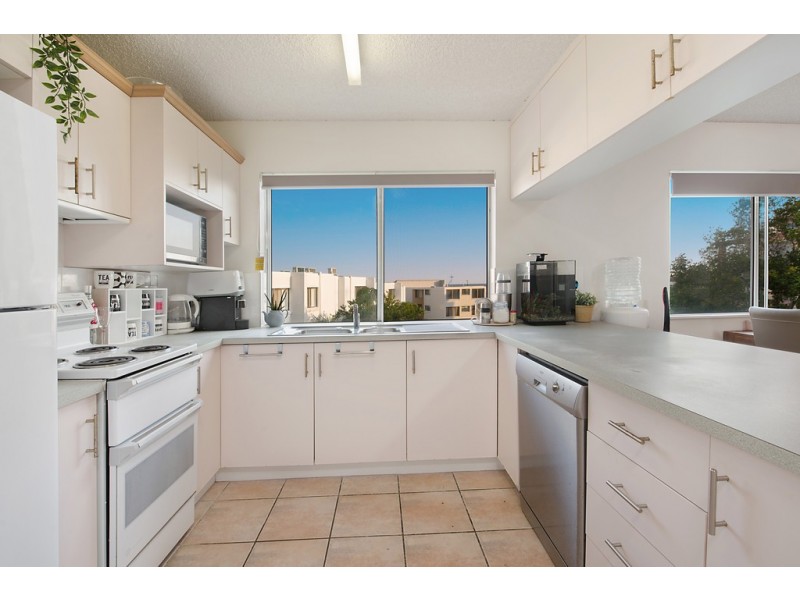 Unit 6/64 Edmund Street, Kings Beach QLD 4551