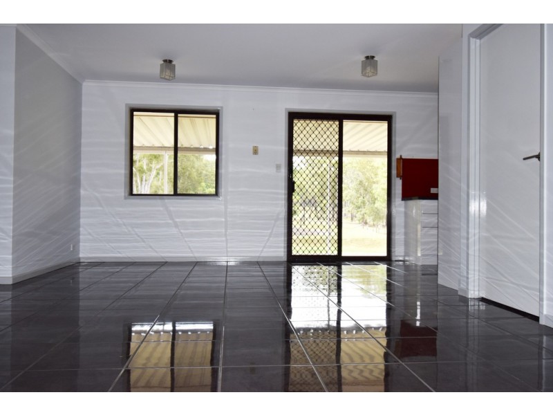 8 Amigh Road, Landsborough QLD 4550