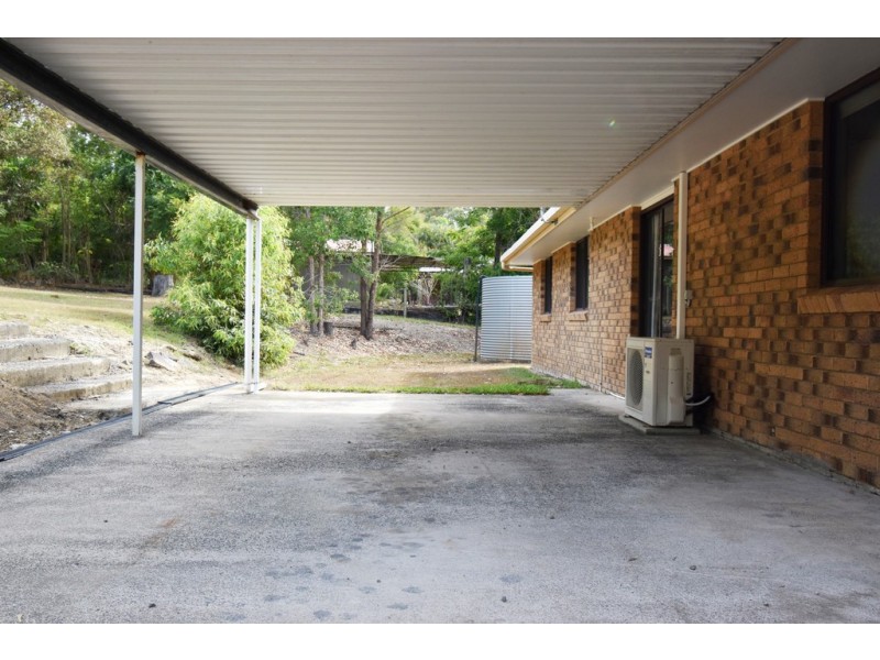 8 Amigh Road, Landsborough QLD 4550