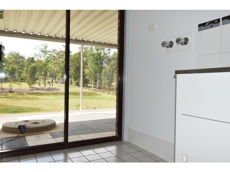 8 Amigh Road, Landsborough QLD 4550