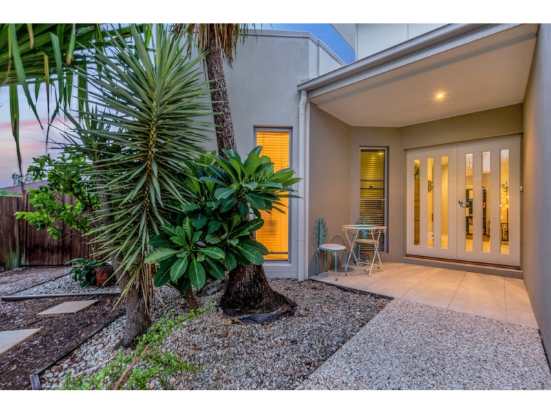 9 Parkhill Court, Little Mountain QLD 4551