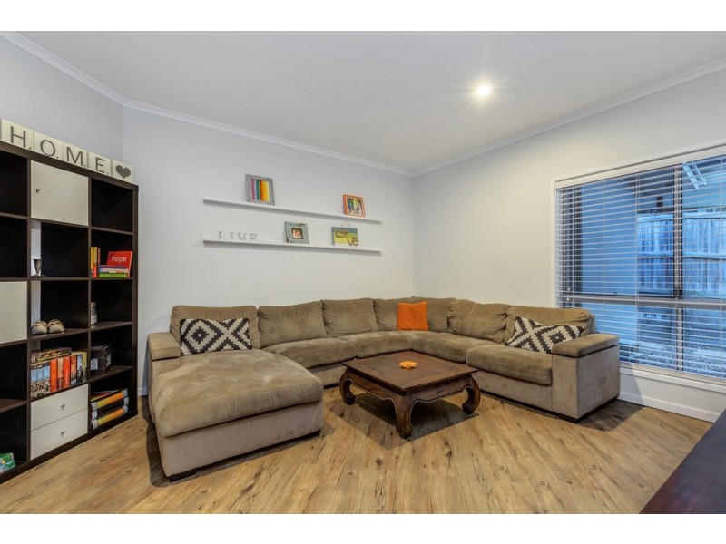 9 Parkhill Court, Little Mountain QLD 4551