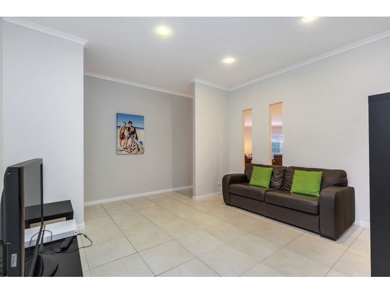 9 Parkhill Court, Little Mountain QLD 4551