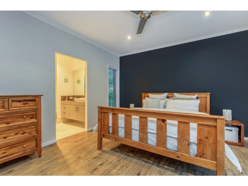 9 Parkhill Court, Little Mountain QLD 4551