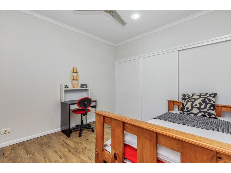 9 Parkhill Court, Little Mountain QLD 4551