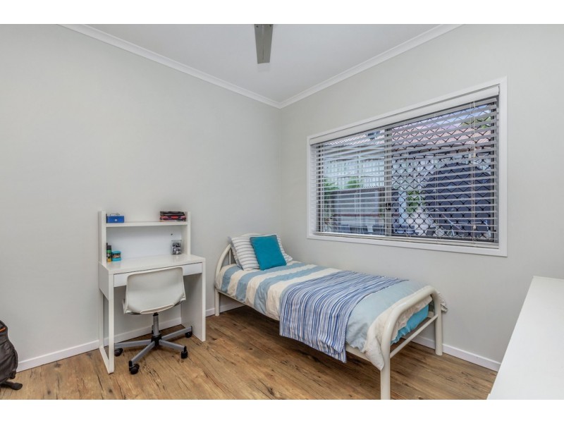 9 Parkhill Court, Little Mountain QLD 4551