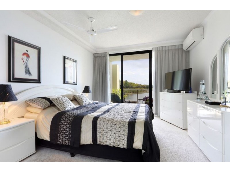 12/1 Millennium Circuit, Pelican Waters QLD 4551
