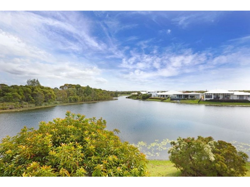 12/1 Millennium Circuit, Pelican Waters QLD 4551
