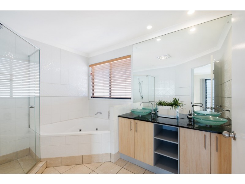 22 Seaview Terrace, Moffat Beach QLD 4551