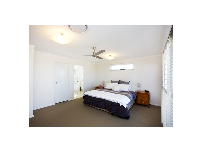 4 Reef Court, Birtinya QLD 4575