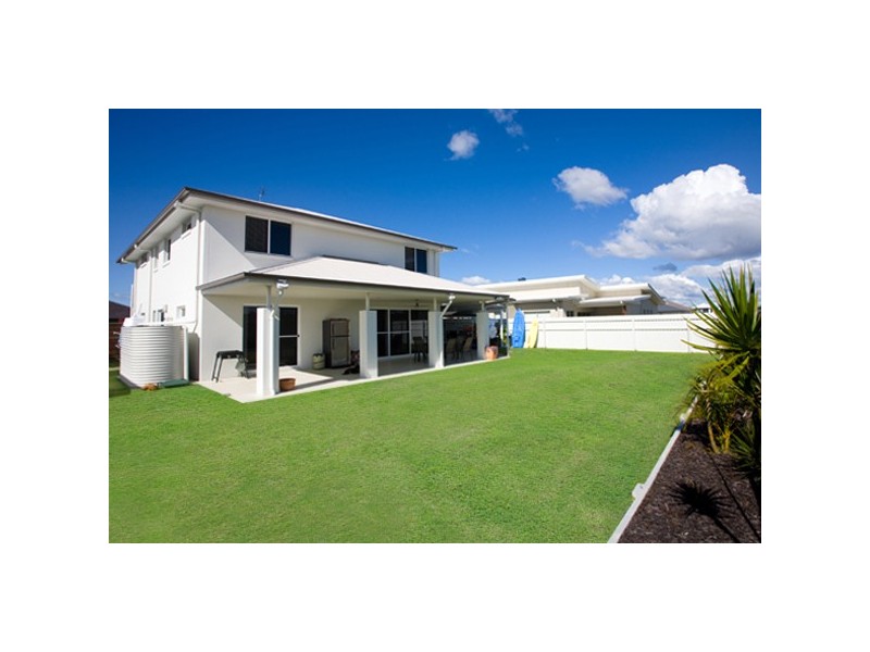 4 Reef Court, Birtinya QLD 4575