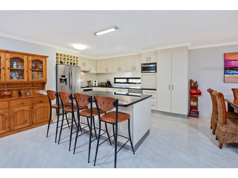 6 Bangalore Close, Caloundra West QLD 4551
