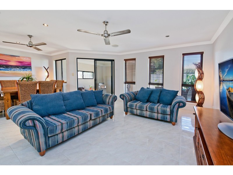 6 Bangalore Close, Caloundra West QLD 4551