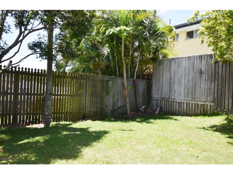 2/43 Arthur Street, Kings Beach QLD 4551