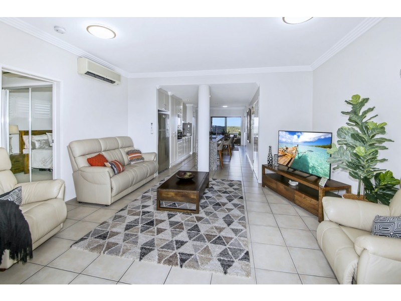 Unit 4/30 Canberra Terrace, Caloundra QLD 4551