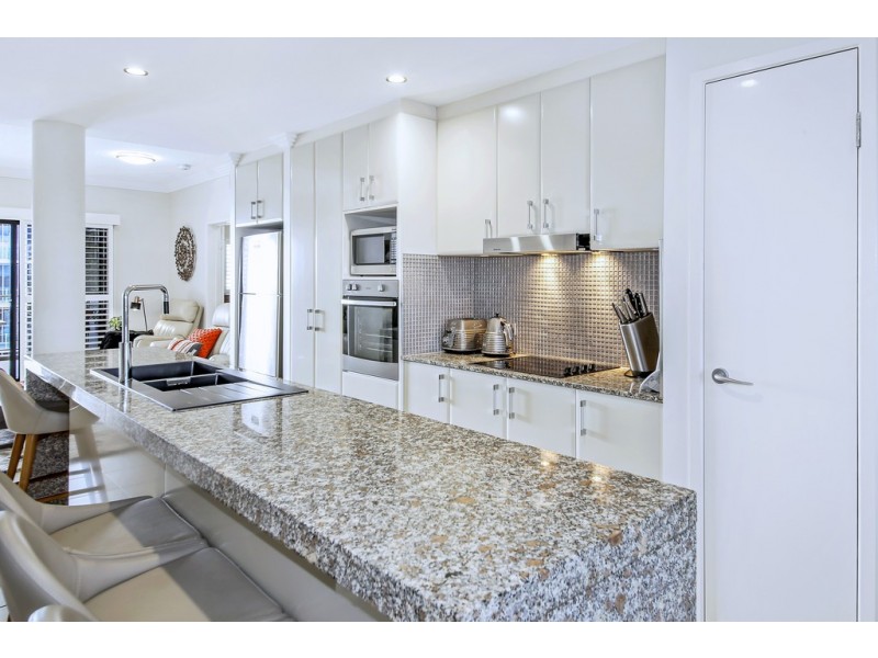 Unit 4/30 Canberra Terrace, Caloundra QLD 4551