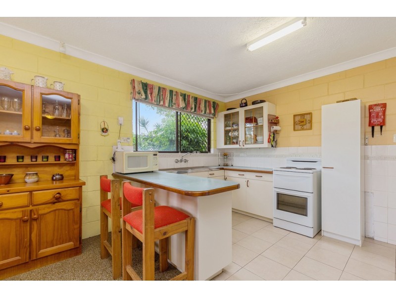 8 Elinya Street, Battery Hill QLD 4551