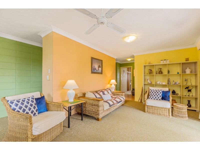 8 Elinya Street, Battery Hill QLD 4551