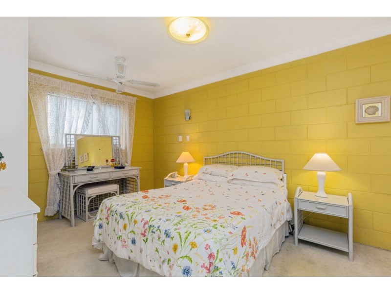 8 Elinya Street, Battery Hill QLD 4551